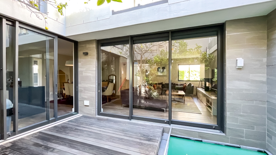 4 Bedroom Property for Sale in Newlands Western Cape
